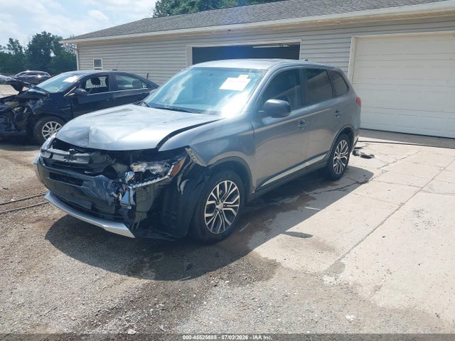 Продаж на аукціоні авто 2018 Mitsubishi Outlander Es, vin: JA4AZ2A39JZ008412, номер лоту: 45525888