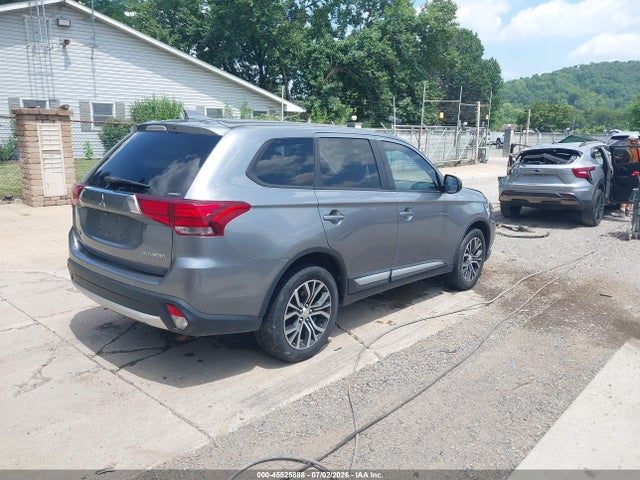 Продаж на аукціоні авто 2018 Mitsubishi Outlander Es, vin: JA4AZ2A39JZ008412, номер лоту: 45525888