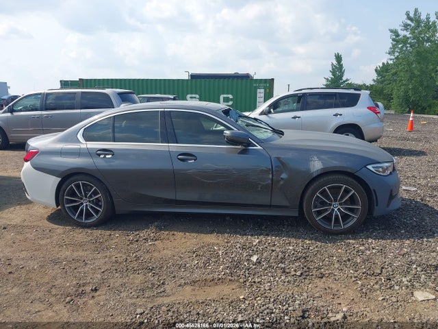 45526166 :رقم المزاد ، 3MW5R7J02M8B90525 vin ، 2021 Bmw 330i Xdrive مزاد بيع