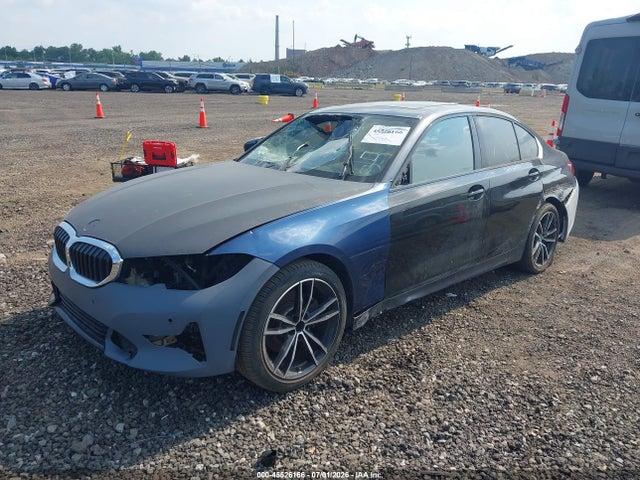 45526166 :رقم المزاد ، 3MW5R7J02M8B90525 vin ، 2021 Bmw 330i Xdrive مزاد بيع