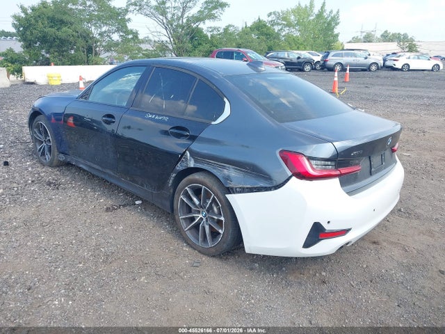 45526166 :رقم المزاد ، 3MW5R7J02M8B90525 vin ، 2021 Bmw 330i Xdrive مزاد بيع