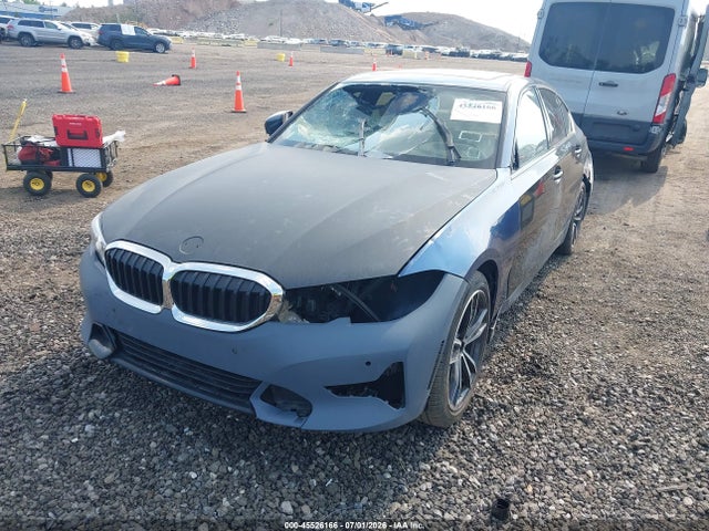 45526166 :رقم المزاد ، 3MW5R7J02M8B90525 vin ، 2021 Bmw 330i Xdrive مزاد بيع