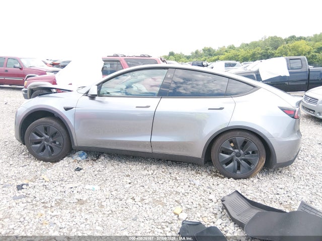 7SAYGDED2SA372543 Tesla Model Y Long Range Dual Motor Rear-wheel Drive