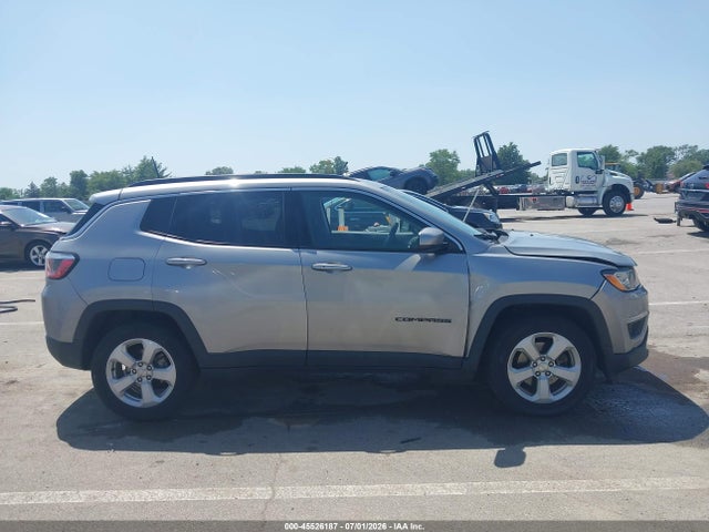 3C4NJCBB4KT699769 Jeep Compass Latitude Fwd
