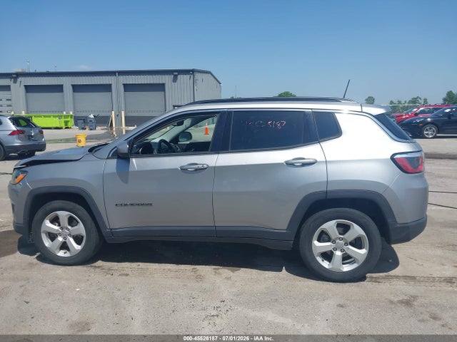 3C4NJCBB4KT699769 Jeep Compass Latitude Fwd