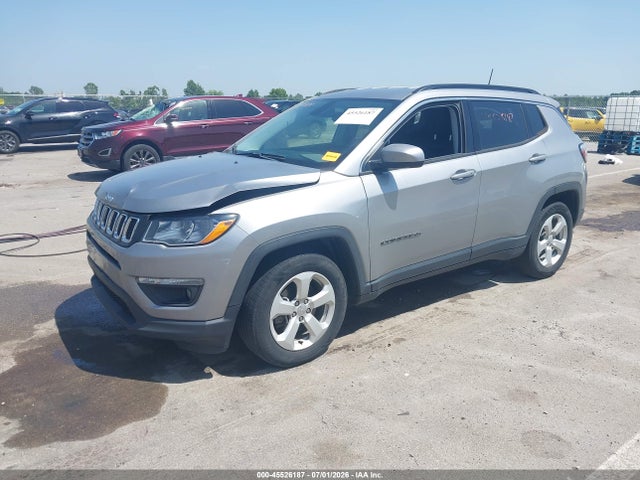 3C4NJCBB4KT699769 Jeep Compass Latitude Fwd