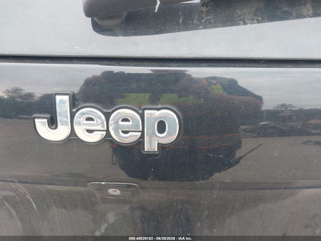 1C4PJLCX0JD583766 Jeep Cherokee Latitude Fwd