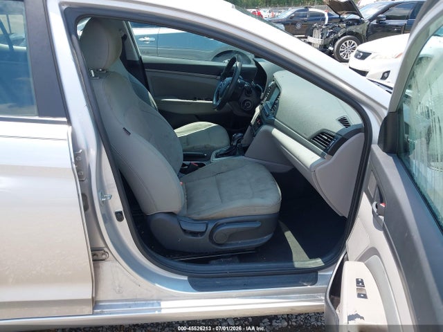 5NPD84LF6HH071672 Hyundai ELANTRA SE