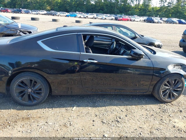 45526252 :رقم المزاد ، 1HGCT1B76GA006623 vin ، 2016 Honda Accord Ex مزاد بيع