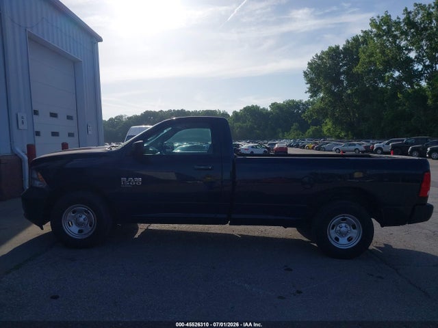 3C6JR7DG7KG503332 RAM 1500 Classic Tradesman 4x4 8&#039; Box