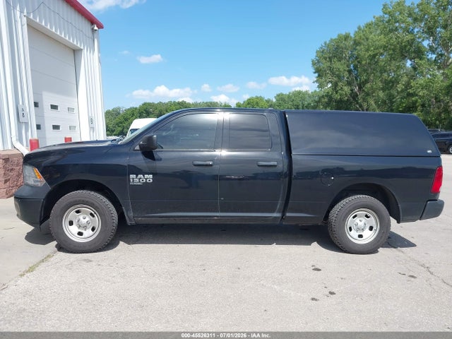 1C6RR7FG1KS679009 RAM 1500 Classic Tradesman 4x4 6&#039;4 Box