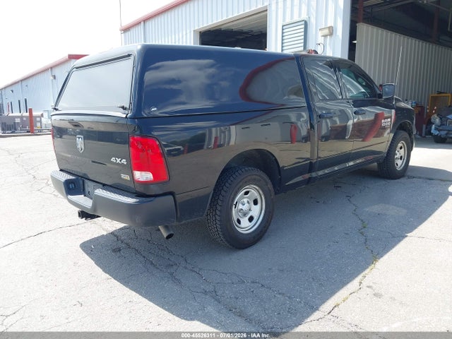 1C6RR7FG1KS679009 RAM 1500 Classic Tradesman 4x4 6&#039;4 Box