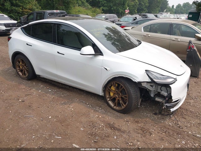 2021 Tesla Model Y Long Range Dual Motor All-wheel Drive მანქანა იყიდება აუქციონზე, vin: 5YJYGDEE4MF179600, აუქციონის ნომერი: 45526355