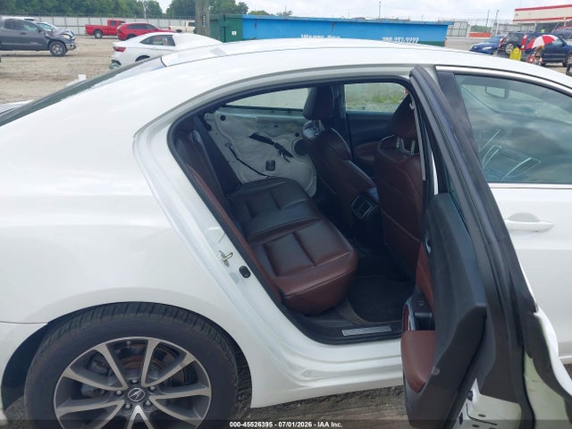 45526395 :رقم المزاد ، 19UUB2F31FA020531 vin ، 2015 Acura Tlx V6 مزاد بيع