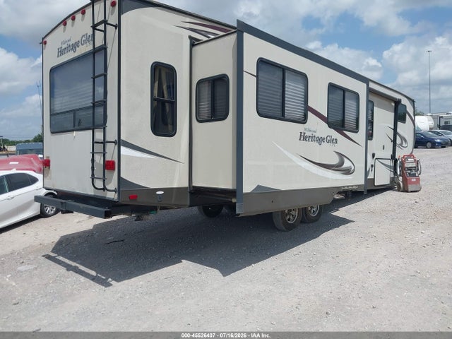 45526407 :رقم المزاد ، 4X4FWBK25FU007718 vin ، 2015 Wildwood Heritage Glen Lite 3 مزاد بيع