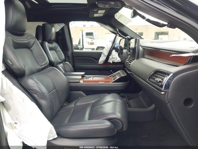 5LMJJ3KT0NEL10663 Lincoln Navigator Reserve L