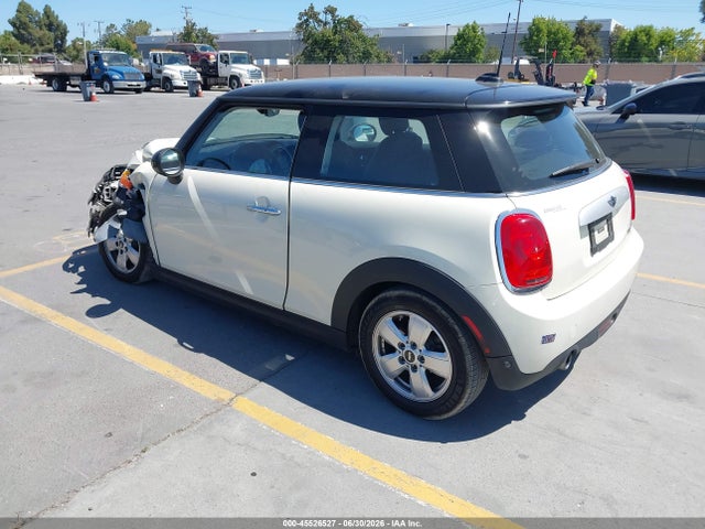 Продажа на аукционе авто 2015 Mini Hardtop Cooper, vin: WMWXM5C52F3A57671, номер лота: 45526527