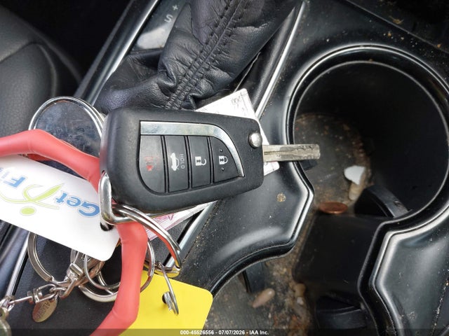 45526556 :رقم المزاد ، 4T1B11HK7JU033360 vin ، 2018 Toyota Camry Se مزاد بيع