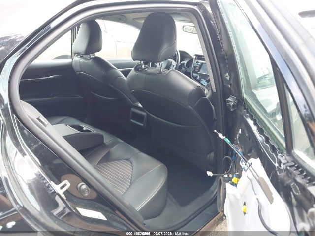 45526556 :رقم المزاد ، 4T1B11HK7JU033360 vin ، 2018 Toyota Camry Se مزاد بيع