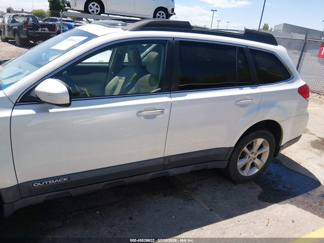 45526622 :رقم المزاد ، 4S4BRBKC3D3285083 vin ، 2013 Subaru Outback 2.5i Limited مزاد بيع