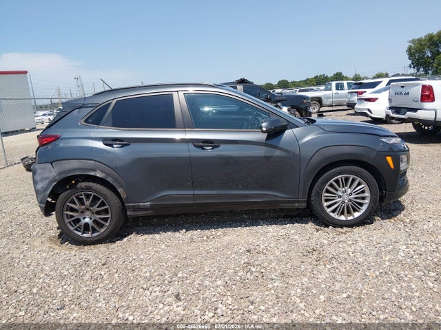 45526665 :رقم المزاد ، KM8K2CAA5MU735577 vin ، 2021 Hyundai Kona Sel مزاد بيع