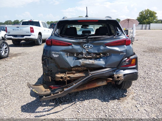 45526665 :رقم المزاد ، KM8K2CAA5MU735577 vin ، 2021 Hyundai Kona Sel مزاد بيع