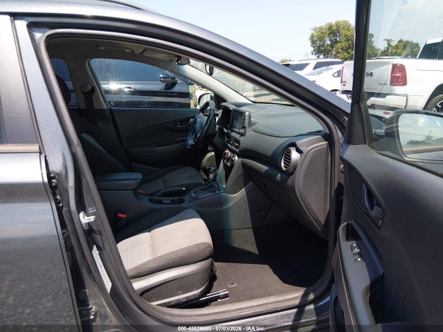 45526665 :رقم المزاد ، KM8K2CAA5MU735577 vin ، 2021 Hyundai Kona Sel مزاد بيع