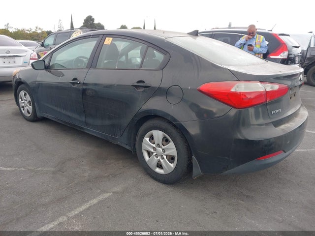 KIA FORTE LX 2016 KNAFK4A65G5565305 Image 3