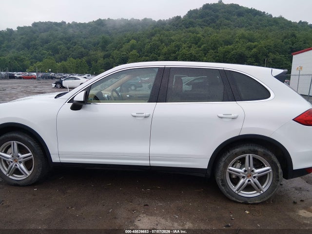 45526683 :رقم المزاد ، WP1AB2A29DLA84042 vin ، 2013 Porsche Cayenne S مزاد بيع