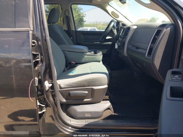 Продажа на аукционе авто 2015 Ram 1500 Express, vin: 3C6RR6KT2FG637734, номер лота: 45526699