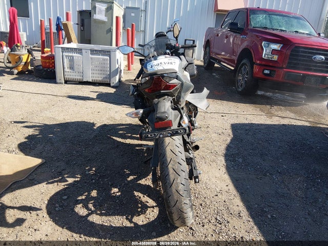 Kawasaki EX400 2018 JKAEXKG12JDA07339 Image 6