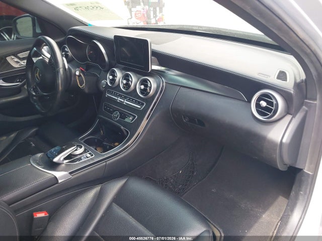 45526776 :رقم المزاد ، 55SWF4JB2FU086954 vin ، 2015 Mercedes-benz C 300 Sport مزاد بيع