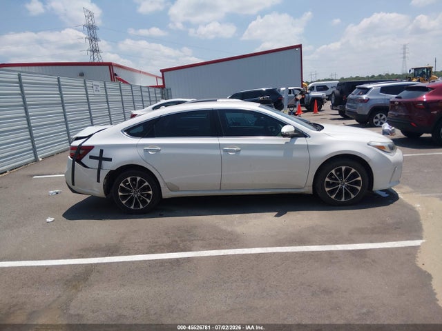 45526781 :رقم المزاد ، 4T1BK1EB4JU287741 vin ، 2018 Toyota Avalon Xle مزاد بيع
