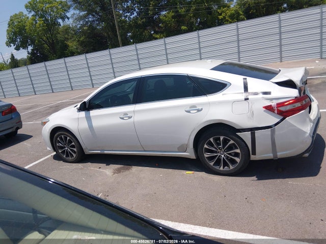 45526781 :رقم المزاد ، 4T1BK1EB4JU287741 vin ، 2018 Toyota Avalon Xle مزاد بيع