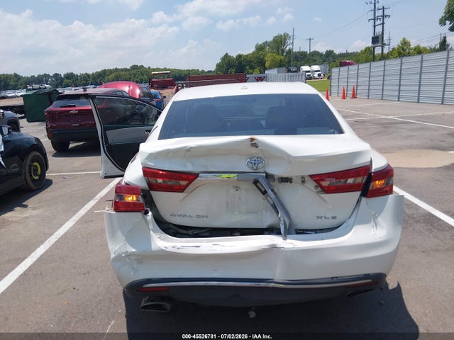 45526781 :رقم المزاد ، 4T1BK1EB4JU287741 vin ، 2018 Toyota Avalon Xle مزاد بيع