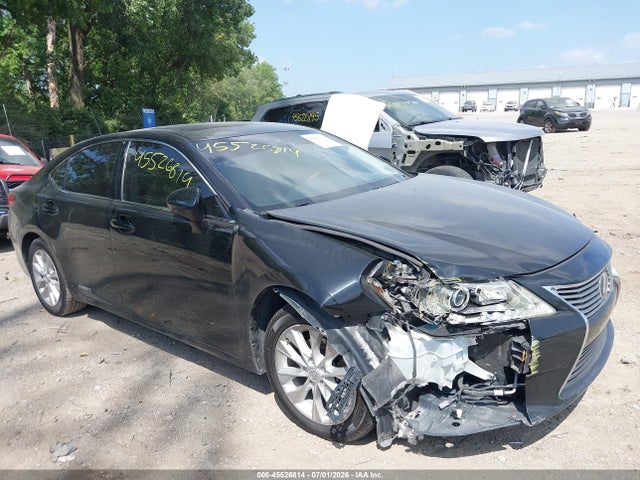 45526814 :رقم المزاد ، JTHBW1GG7D2006595 vin ، 2013 Lexus Es 300h مزاد بيع