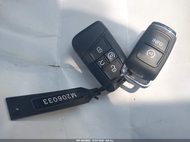 2024 Volkswagen Tiguan 2.0t Se R-line Black მანქანა იყიდება აუქციონზე, vin: 3VVCB7AX3RM206033, აუქციონის ნომერი: 45526862