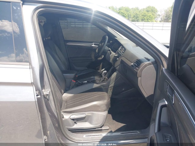 2024 Volkswagen Tiguan 2.0t Se R-line Black მანქანა იყიდება აუქციონზე, vin: 3VVCB7AX3RM206033, აუქციონის ნომერი: 45526862
