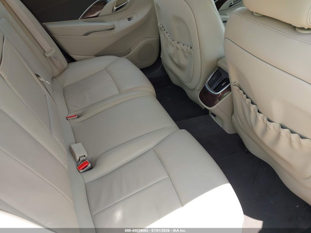 45526863 :رقم المزاد ، 1G4GB5G32FF172117 vin ، 2015 Buick Lacrosse Leather مزاد بيع