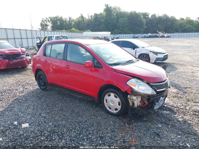45527017 :رقم المزاد ، 3N1BC13E79L479601 vin ، 2009 Nissan Versa 1.8s مزاد بيع