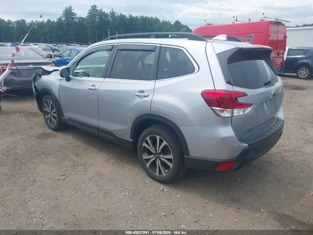 Subaru Forester Limited 2019 JF2SKASC9KH419132 Image 3