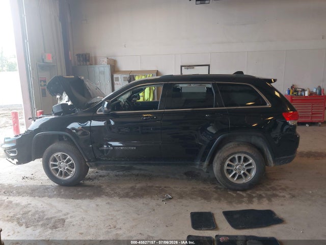 45527157 :رقم المزاد ، 1C4RJFAG0JC303539 vin ، 2018 Jeep Grand Cherokee Laredo E 4x4 مزاد بيع