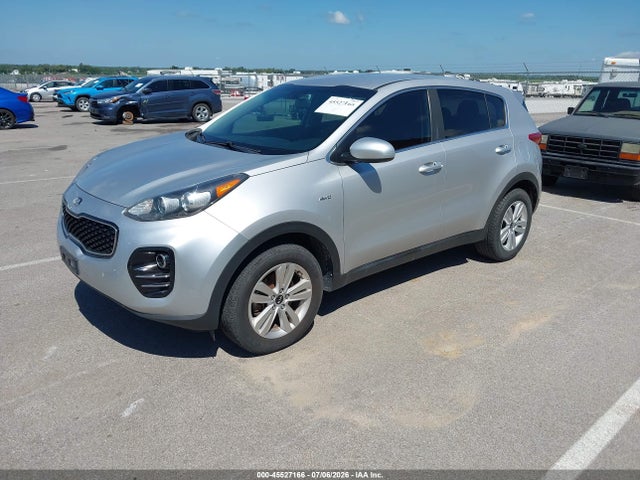 KIA Sportage Lx 2018 KNDPMCAC7J7315920 Image 2