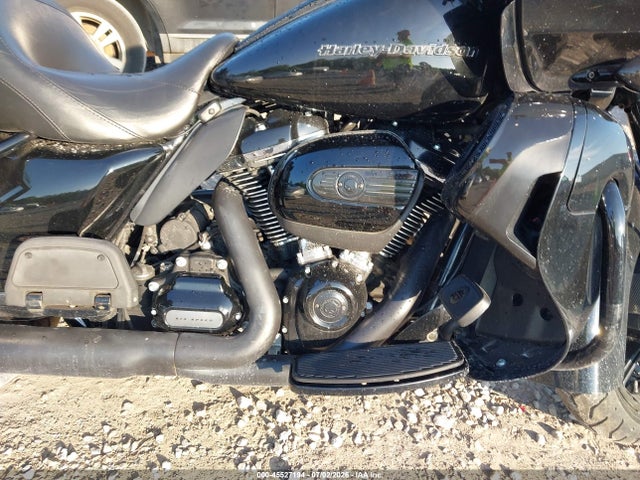 Harley-Davidson FLTRK 2020 1HD1KZF1XLB624527 Image 8