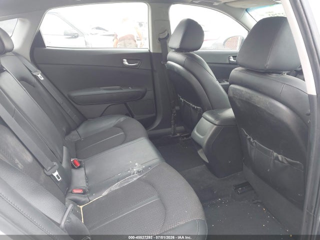 KIA Optima S 2018 5XXGT4L35JG252622 Image 8
