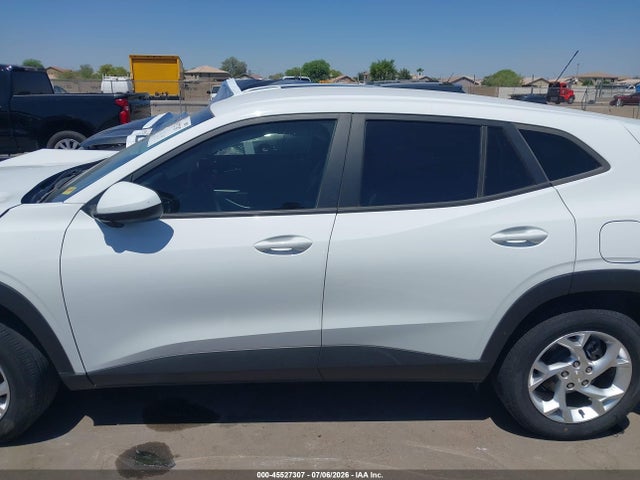 KL77LFE27RC135990 Chevrolet Trax Fwd Sp