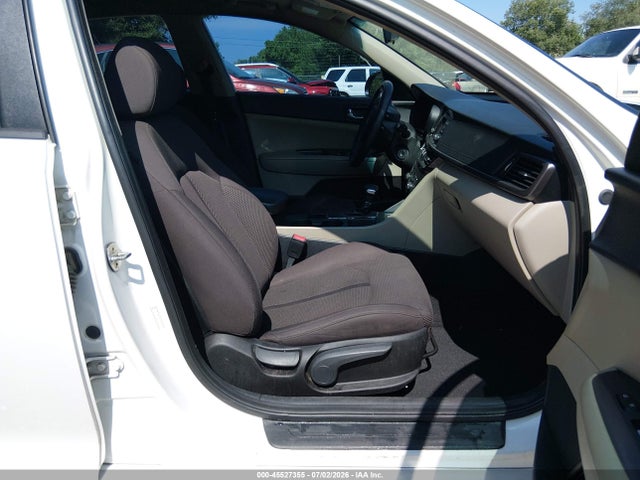 KIA Optima Lx 2016 KNAGT4L35G5077542 Image 5