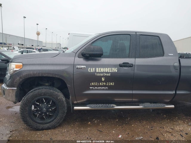 5TFUW5F13EX389499 Toyota Tundra Sr5 5.7l V8