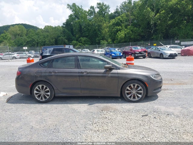 45527464 :رقم المزاد ، 1C3CCCBG5FN569782 vin ، 2015 Chrysler 200 S مزاد بيع