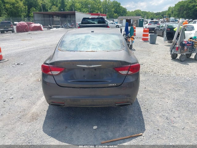 45527464 :رقم المزاد ، 1C3CCCBG5FN569782 vin ، 2015 Chrysler 200 S مزاد بيع